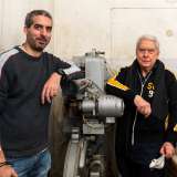 Siamo andati a visitare il glorioso cinema, guidati da uno degli eredi di Leonardo Centrone: il 72enne nipote Giovanni Cancellara, che ci viene incontro accompagnato dal figlio Francesco